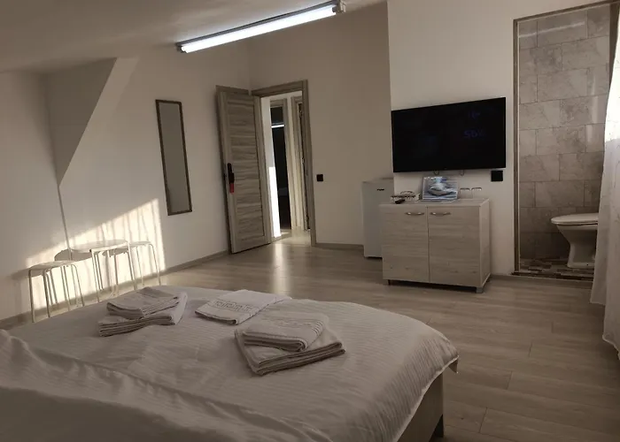 Max Night Dreams بوخارست