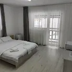 Max Night Dreams 3* Bucharest