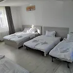 Max Night Dreams Hotell Bukarest