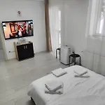 Max Night Dreams Hotell Bukarest