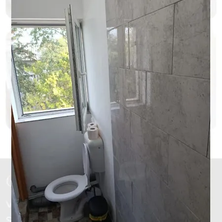 Max Night Dreams Bucureşti