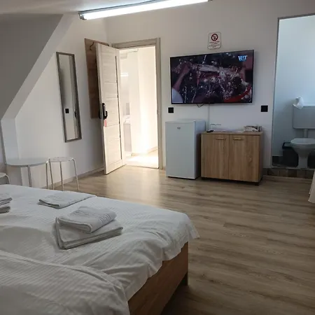 Hotell Max Night Dreams Bukarest