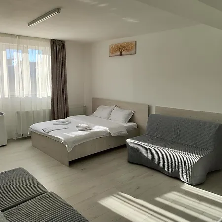 Max Night Dreams בוקרשט