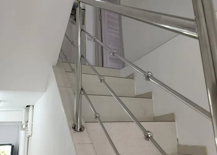 Hotel Max Night Dreams