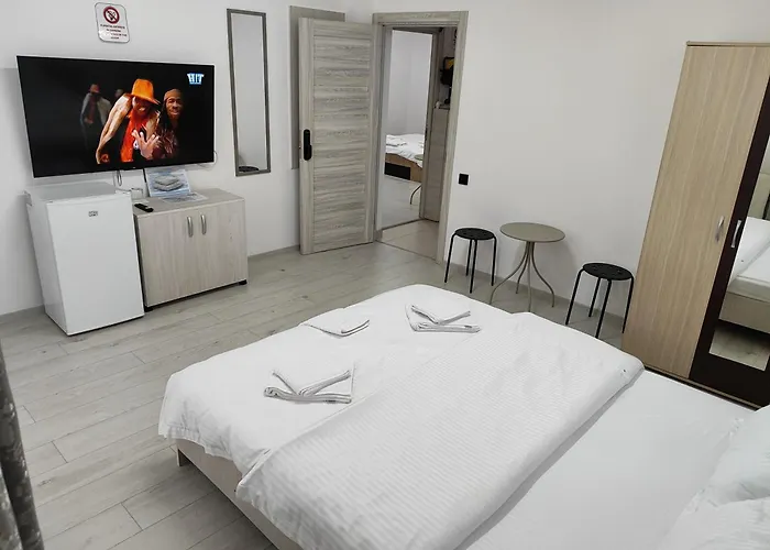 Max Night Dreams 3* Bukareszt