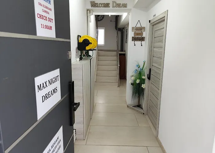 Max Night Dreams Hotel Bucureşti