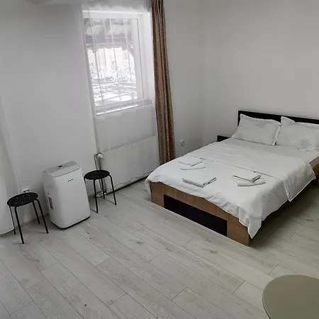 Max Night Dreams Bükreş