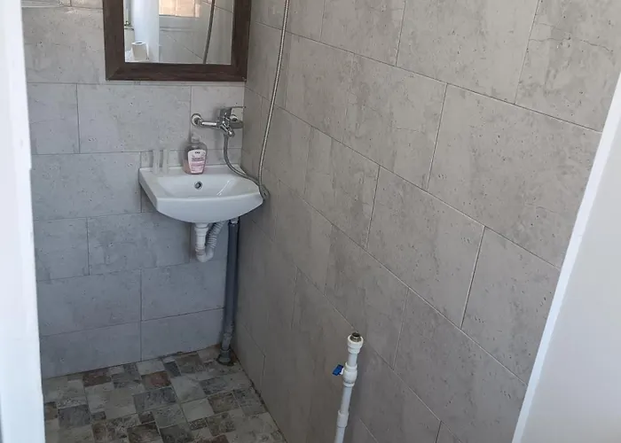 Max Night Dreams 布加勒斯特