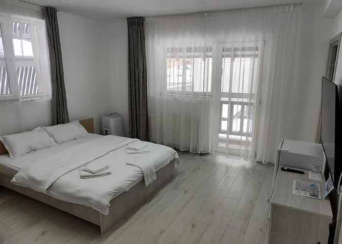 Max Night Dreams 3* Bukarest